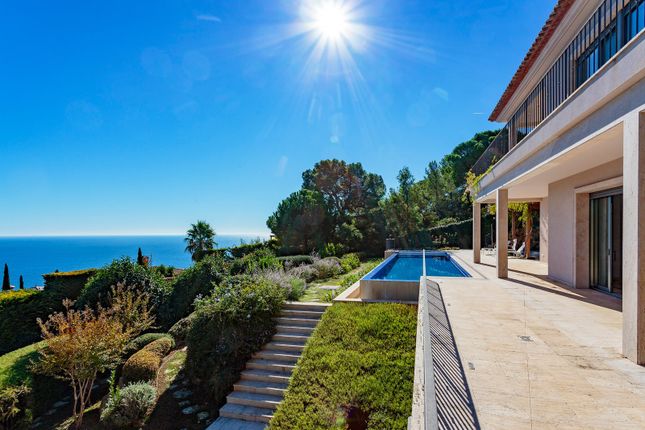 Villa for sale in Sant Feliu De Guixols, Costa Brava, Catalonia