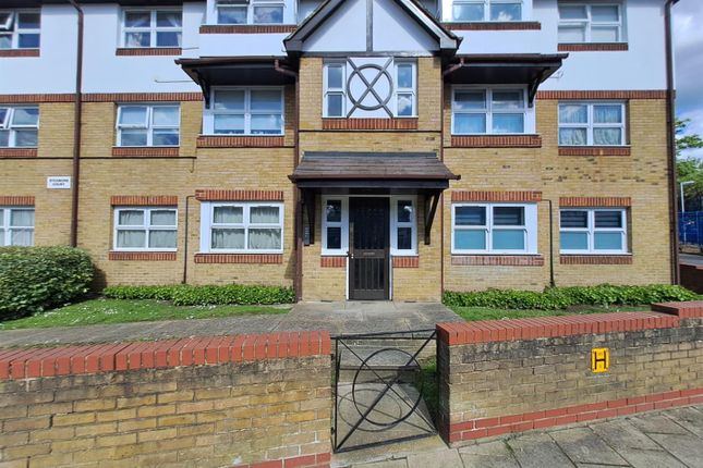 Property to rent in Burnt Ash Road, London