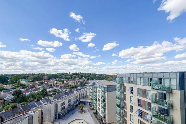 77 K D Tower, Cotterells, Hemel Hempstead photo 4