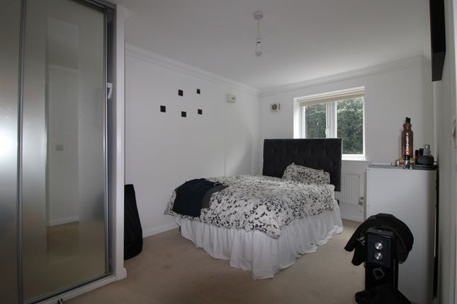 3, Woodcote House, Lavant Road, Chichester photo 5