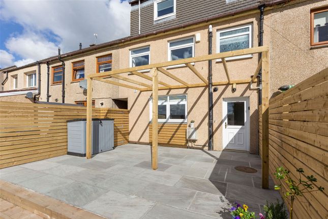 Terraced house for sale in Burnlea Drive, Stoneyburn, Bathgate