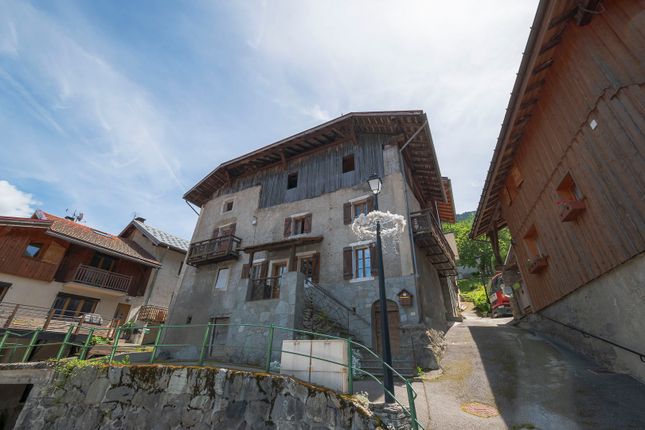 Thumbnail Semi-detached house for sale in 73600 Villarlurin, Les Belleville, Savoie, Rhône-Alpes, France