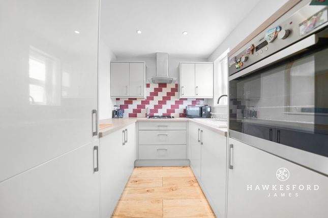 59 Walsby Drive, Sittingbourne photo 3