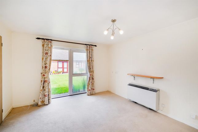 28, Westleigh Court, Wanstead photo 4