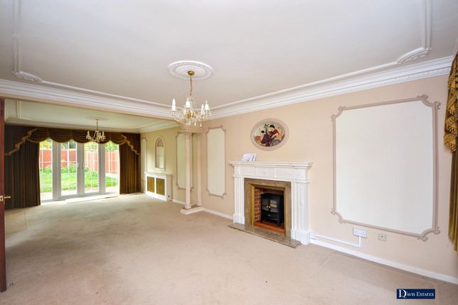 5 Yevele Way, Hornchurch photo 2