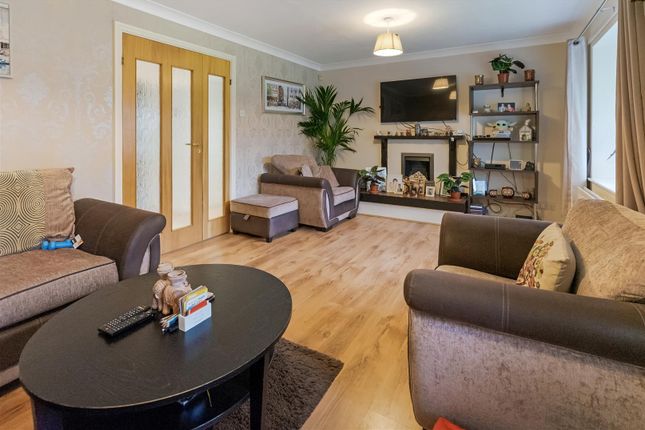 6, Netherby Rise, Darlington photo 3