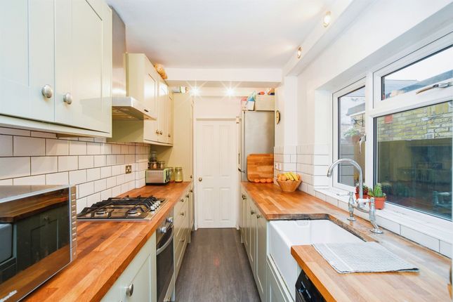 Terraced house for sale in Shakespeare Street, Watford