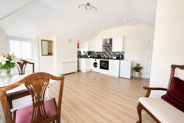Flat 3 Claydon Court, 109, Marine Parade, Worthing photo 2