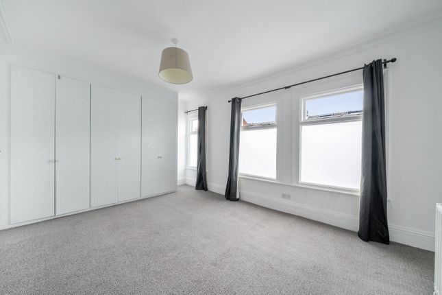 21, Romberg Road, London photo 4