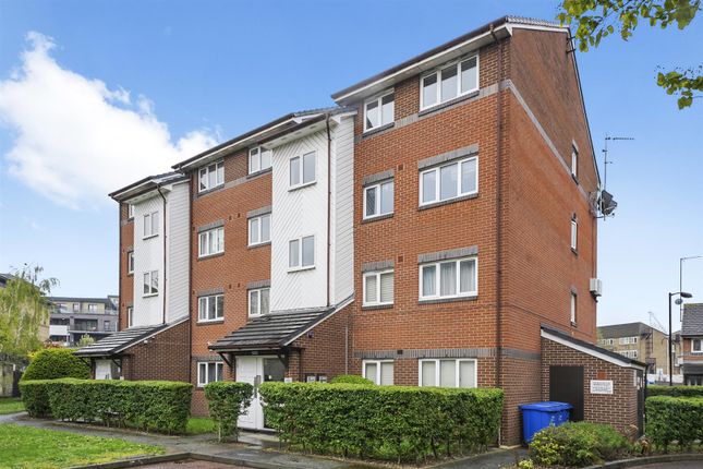 Flat for sale in Goodwin Close, Surrey Quays