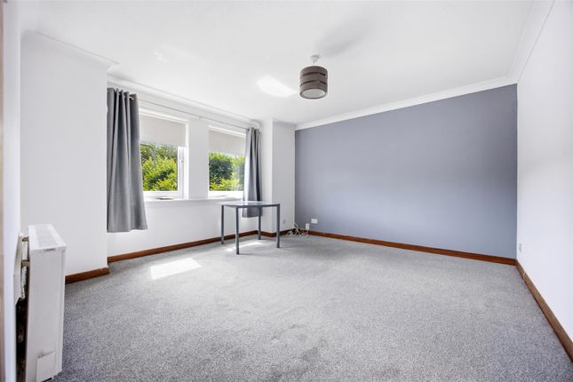 22, Campsie Court, Glasgow photo 4