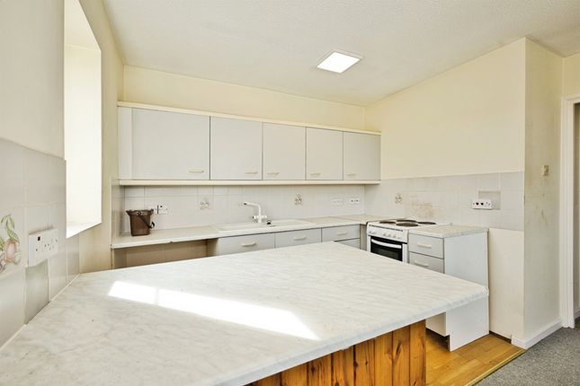 39, Beaulieu Drive, Yeovil photo 3