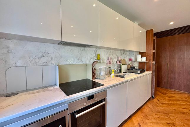 Apartment C65, Capital Building, London photo 4