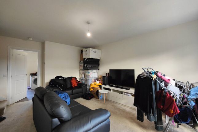 26, Butler Way, West Yorkshire photo 4