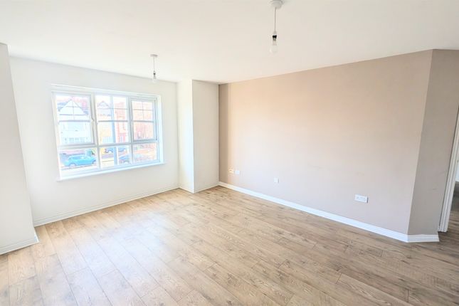Flat 6, Holmes Court, Merlin Road, Birkenhead photo 3