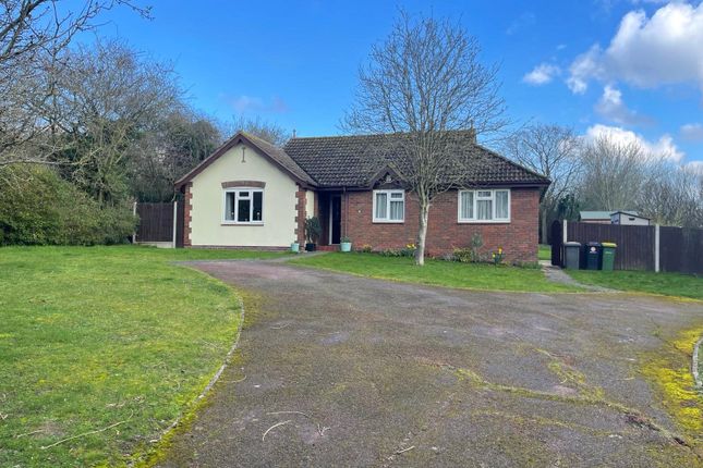 Bungalow for sale in Victoria Avenue, Rayleigh, Essex