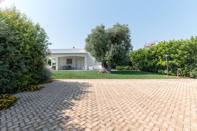 Villa for sale in Monopoli, Bari, Puglia, Italy, Losciale, Monopoli, Bari, Puglia, Italy