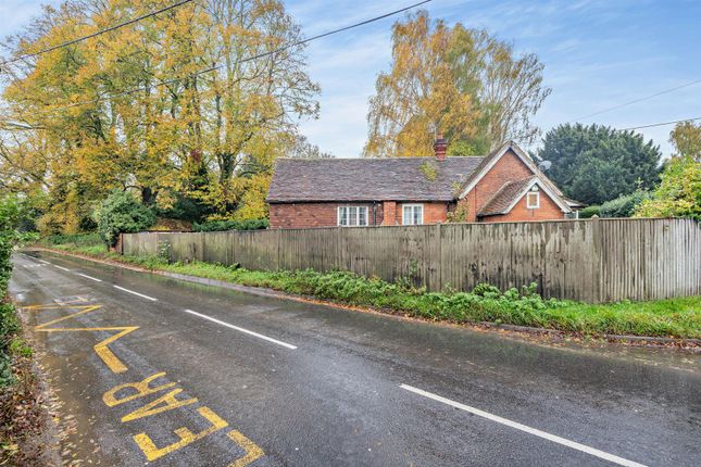 Detached bungalow for sale in Lower Street, Leeds, Maidstone