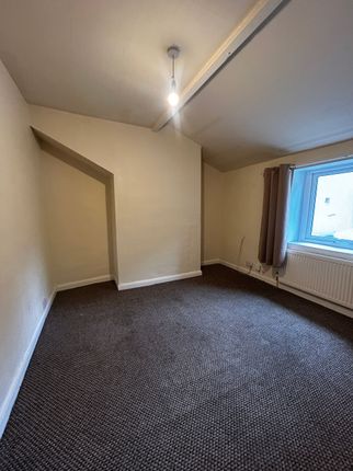 293 Bradford Road, Huddersfield photo 5