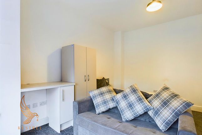 Unit 1, 20, Kingsway, Goole photo 4