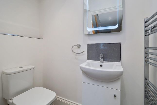 Gf WC