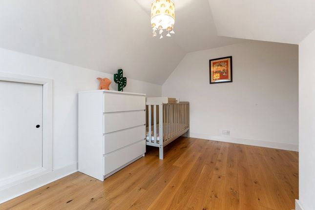 Flat to rent in Carshalton Road, Sutton
