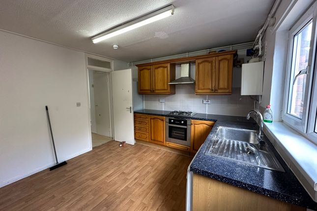 Thumbnail End terrace house to rent in Old Montague Street, London