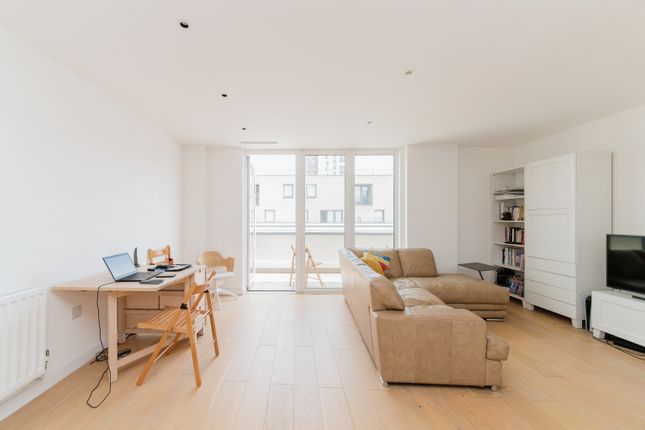 Flat for sale in 46 Capitol Way, Colindale