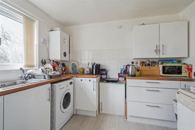 4, Ranston Close, Denham photo 3
