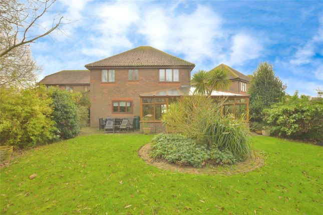 7, Jesson Close, Romney Marsh photo 2