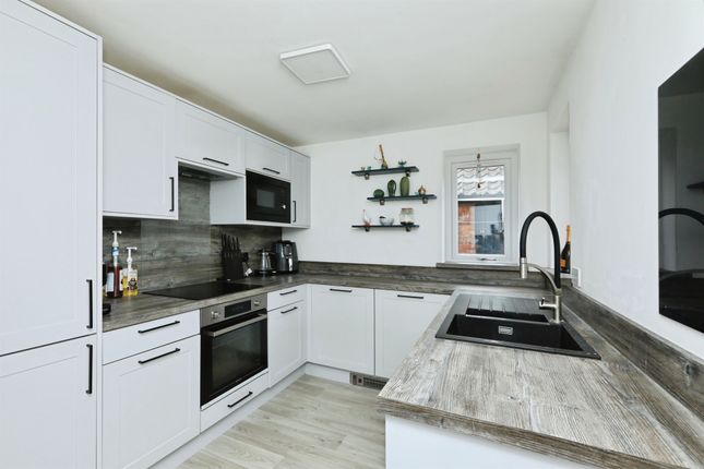 56, Shireoaks Row, Worksop photo 4