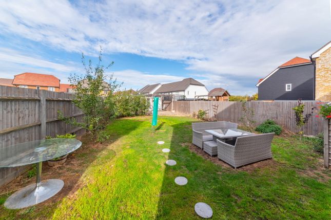 Deane Close, Sittingbourne photo 4