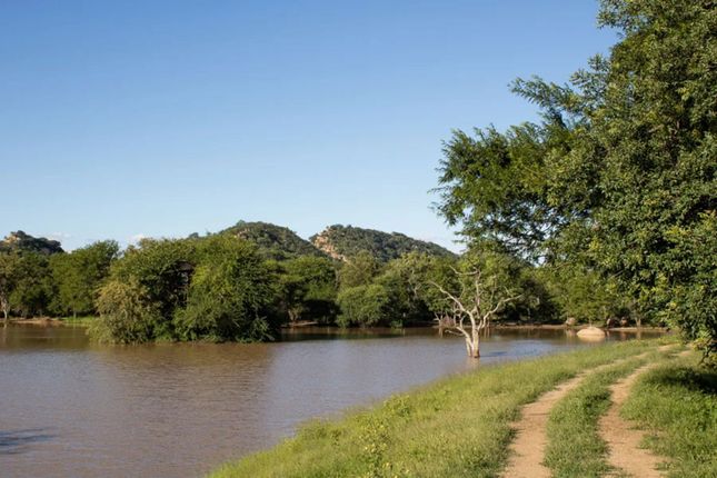 Farm for sale in 1 Lillie, 1 R40, Mica, Hoedspruit, Limpopo Province, South Africa