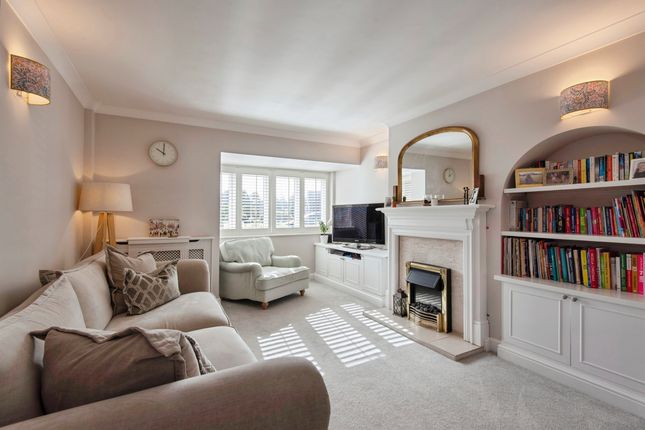 7, Orchard Gate, Royston photo 3
