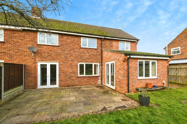 60, St. Nicholas Close, King's Lynn photo 2