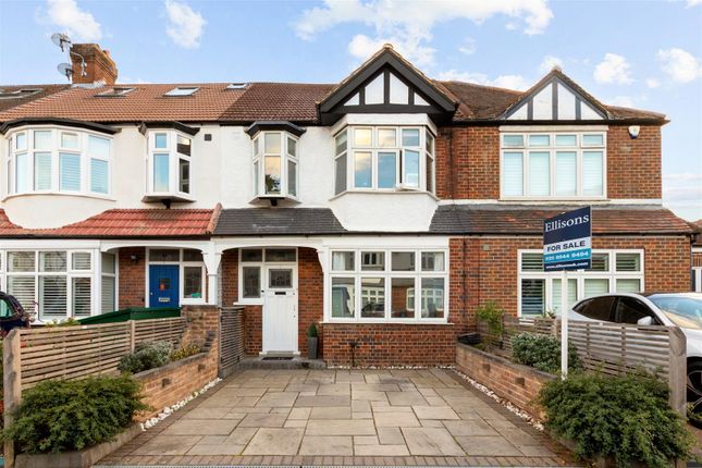 Oakway, Raynes Park photo 2