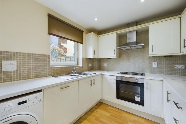 Flat to rent in Cubitt Way, Oundle Road, Peterborough