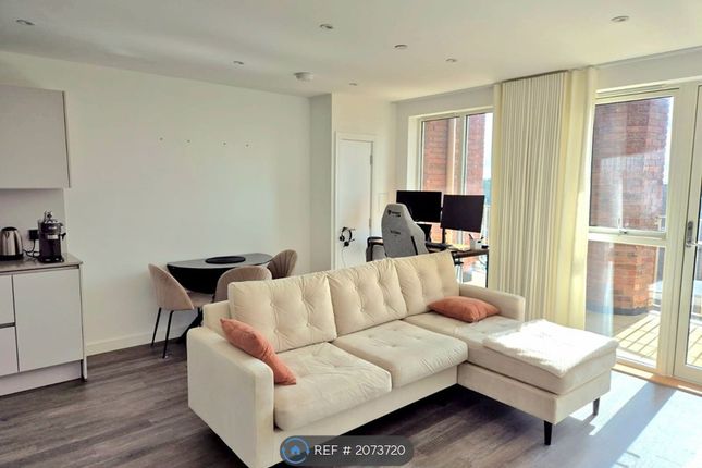 Thumbnail Flat to rent in Cooper Court, Maidenhead