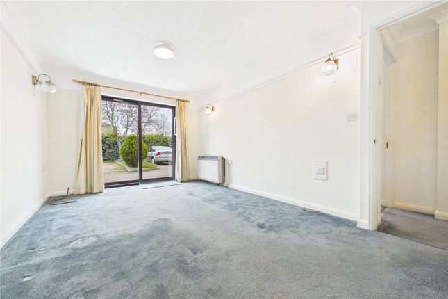 Flat 2, Coach House Court,, Reading Road, Reading photo 2