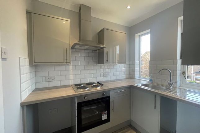 33, Caroline Gardens, Wallsend photo 5
