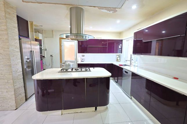 2, Sherrick Green Road, London photo 3