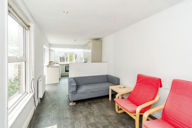 14, Milton Road, Southampton photo 4