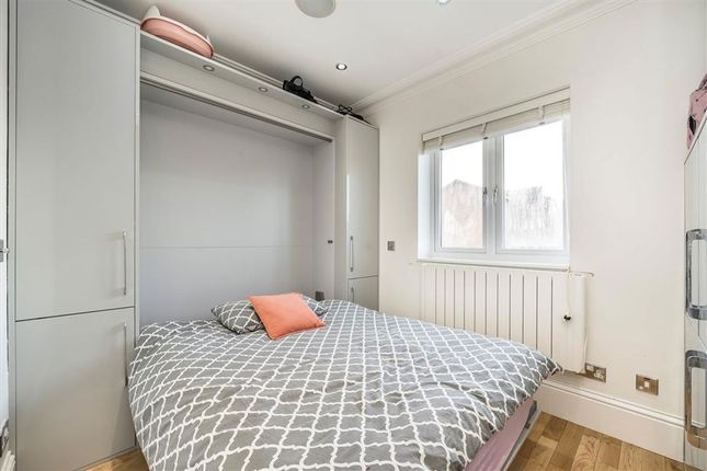 Flat 27, Rowallan Court, Cumberland Place, London photo 4