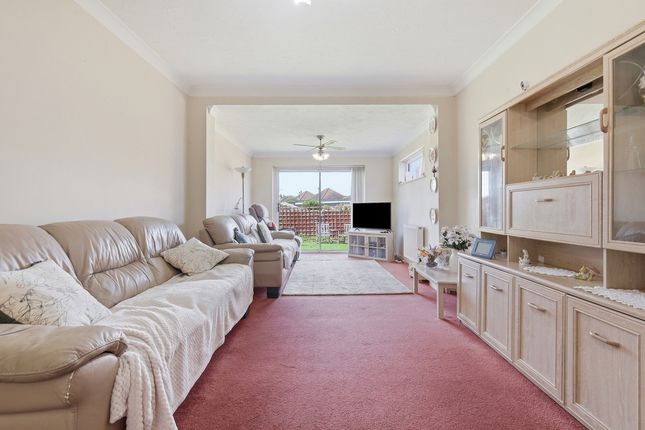 5, Thornford Gardens, Southend-on-sea photo 3