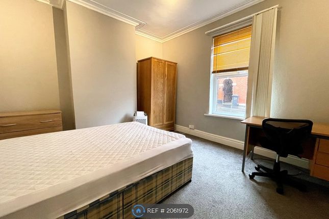 Terraced house to rent in Club Street, Sheffield