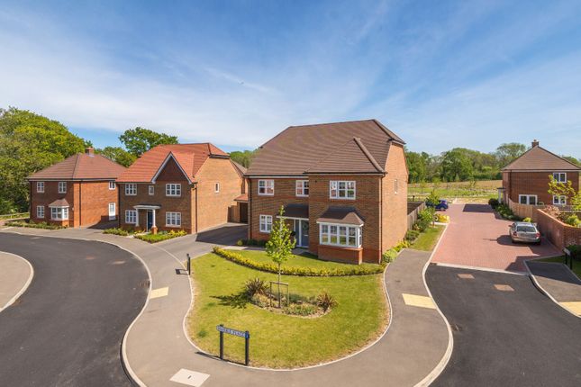 4-bed house on 22, Sweeters Field Road, Alfold, £700,000
