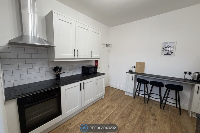 Room  And EnSuite, Prince Consort Road, Gateshead photo 4