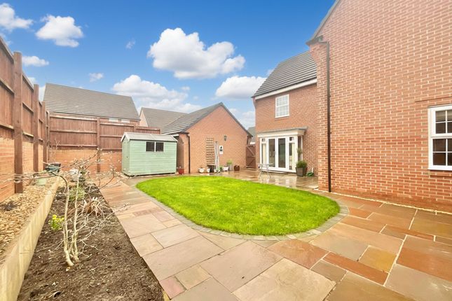 2 Parn Close, Crewe photo 4