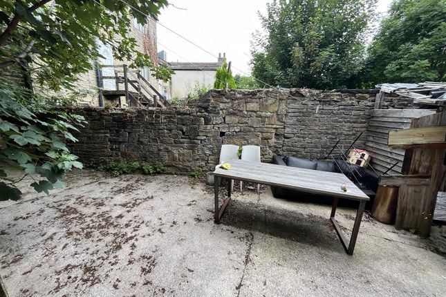 14, Woodhead Road, Huddersfield photo 5