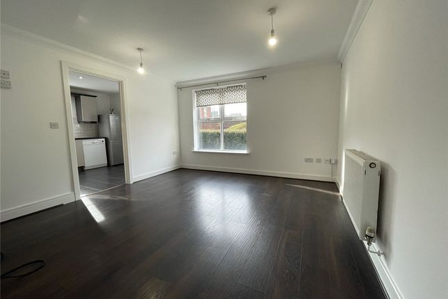 2, Regent Court, Newbury photo 3
